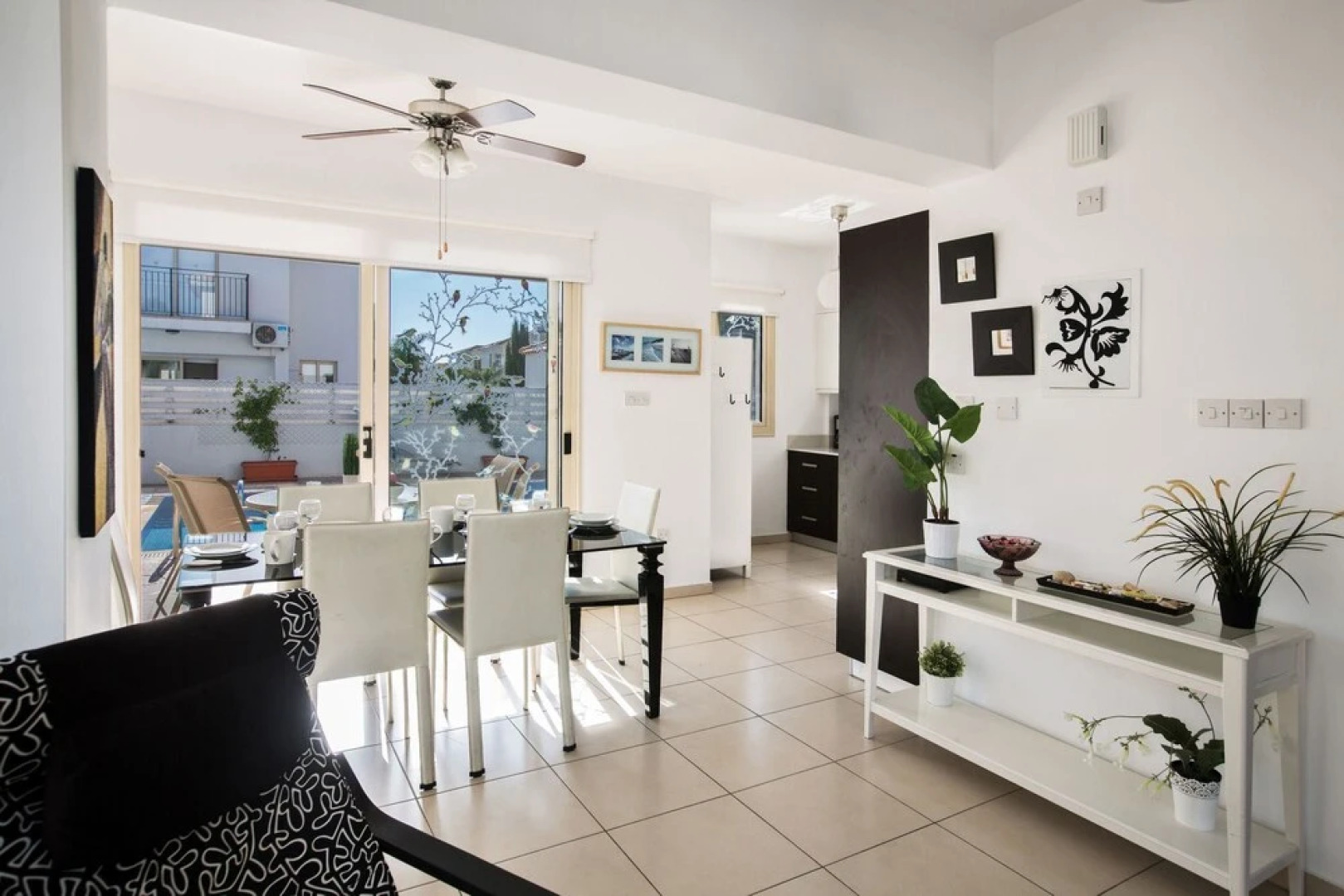 Cyprus Villa Palm 17 Gold