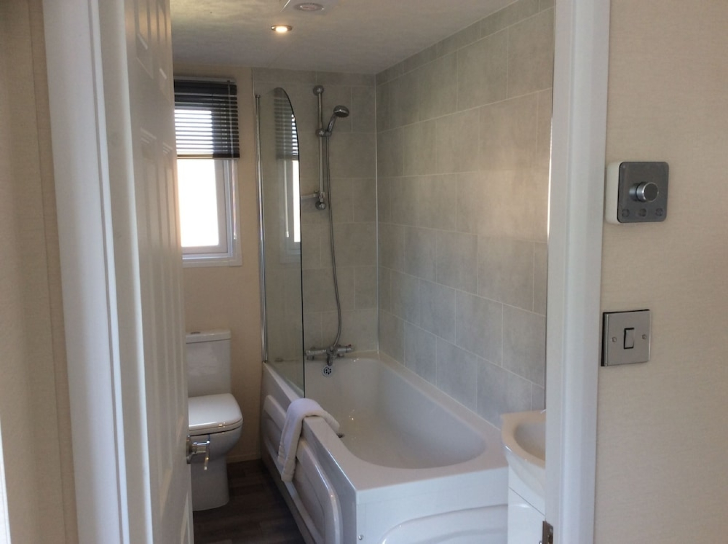2 Bed Luxury Lodge With Hot Tub Allerthorpe York
