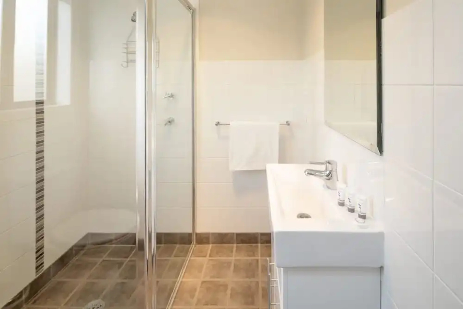 Eclipse 5- Spacious Townhouse