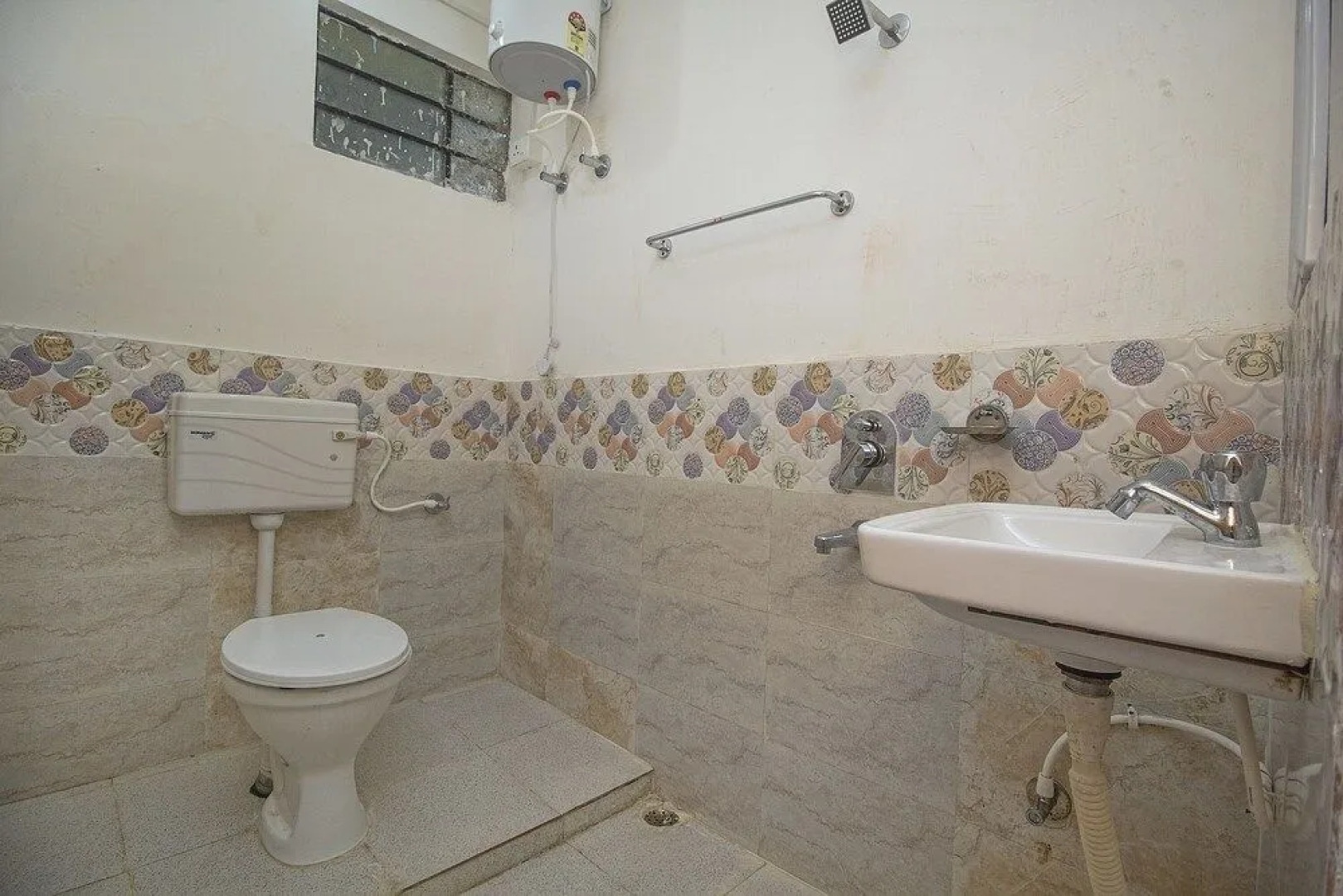 OYO 15721 Simrat Hotel