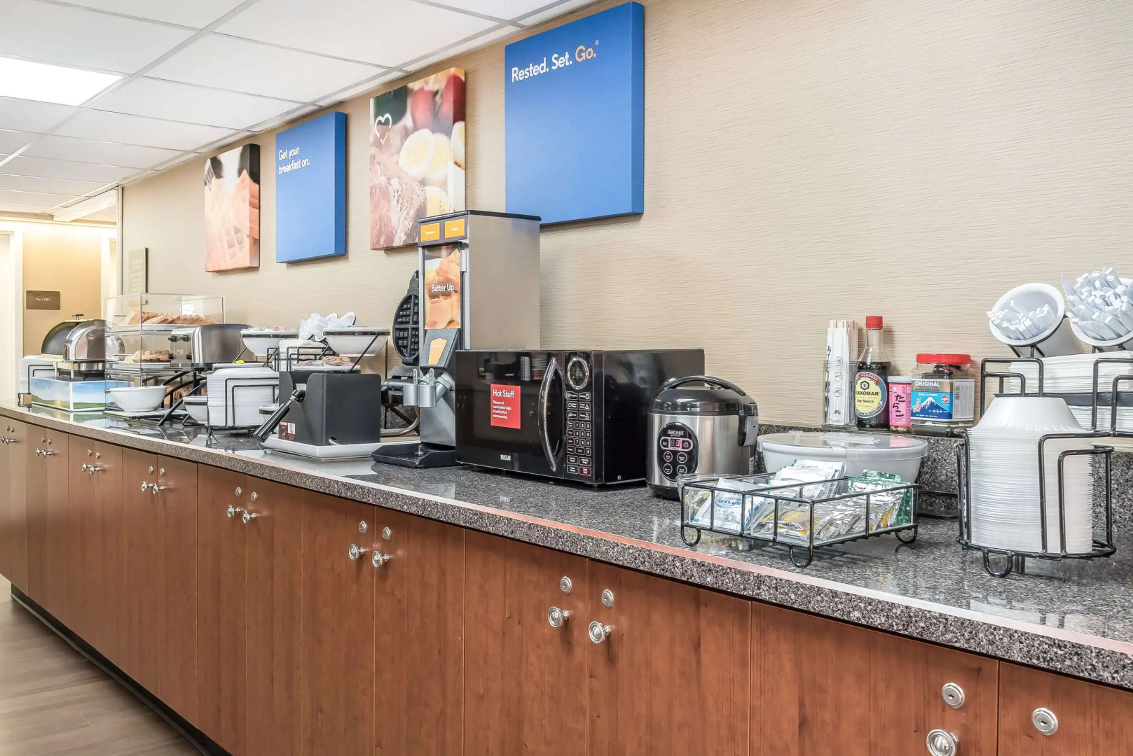 Comfort Inn & Suites Piqua-Near Troy-I75