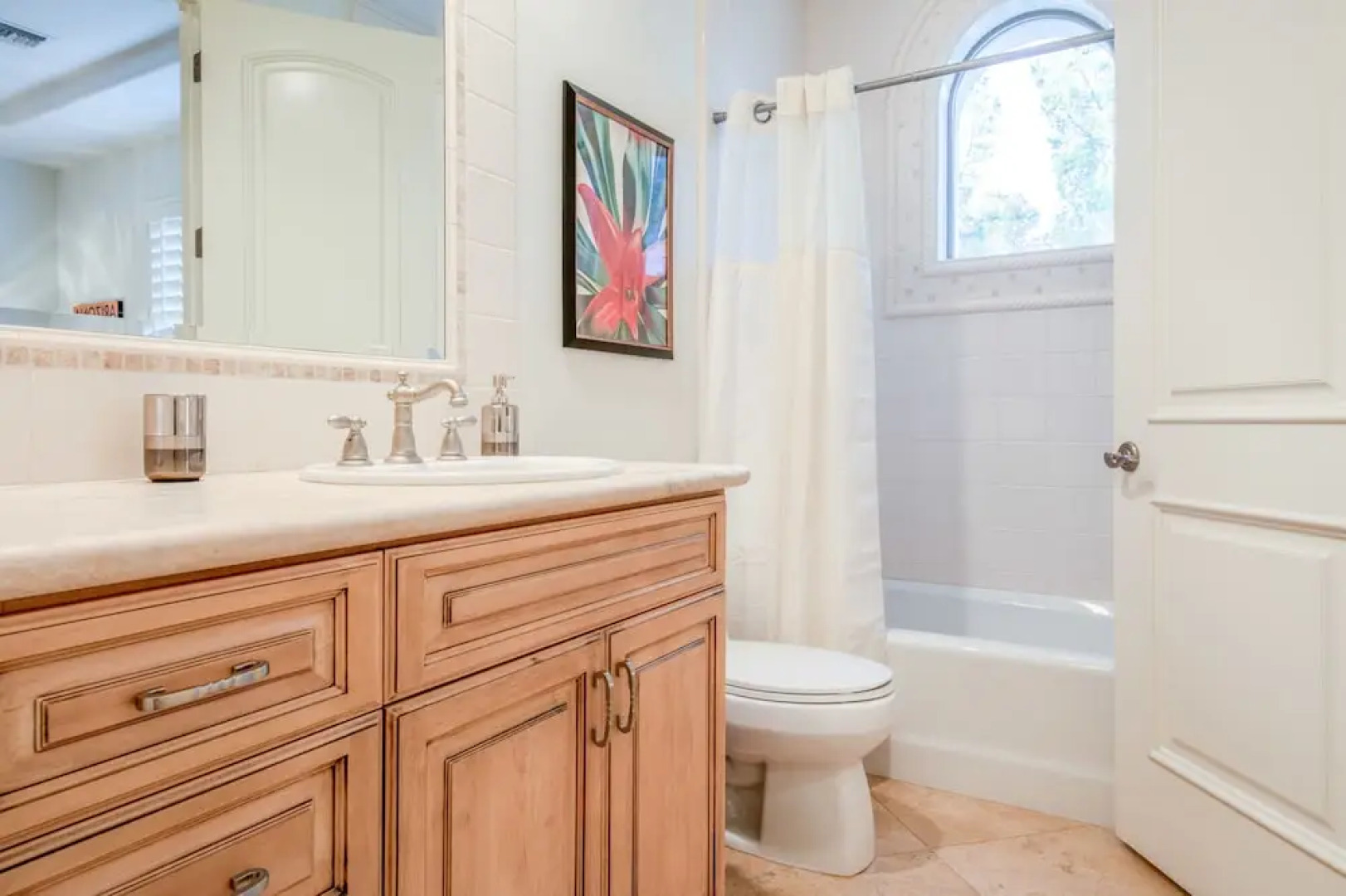 7832 North El Arroyo Road House 5 Bedrooms 5.5 Bathrooms Home