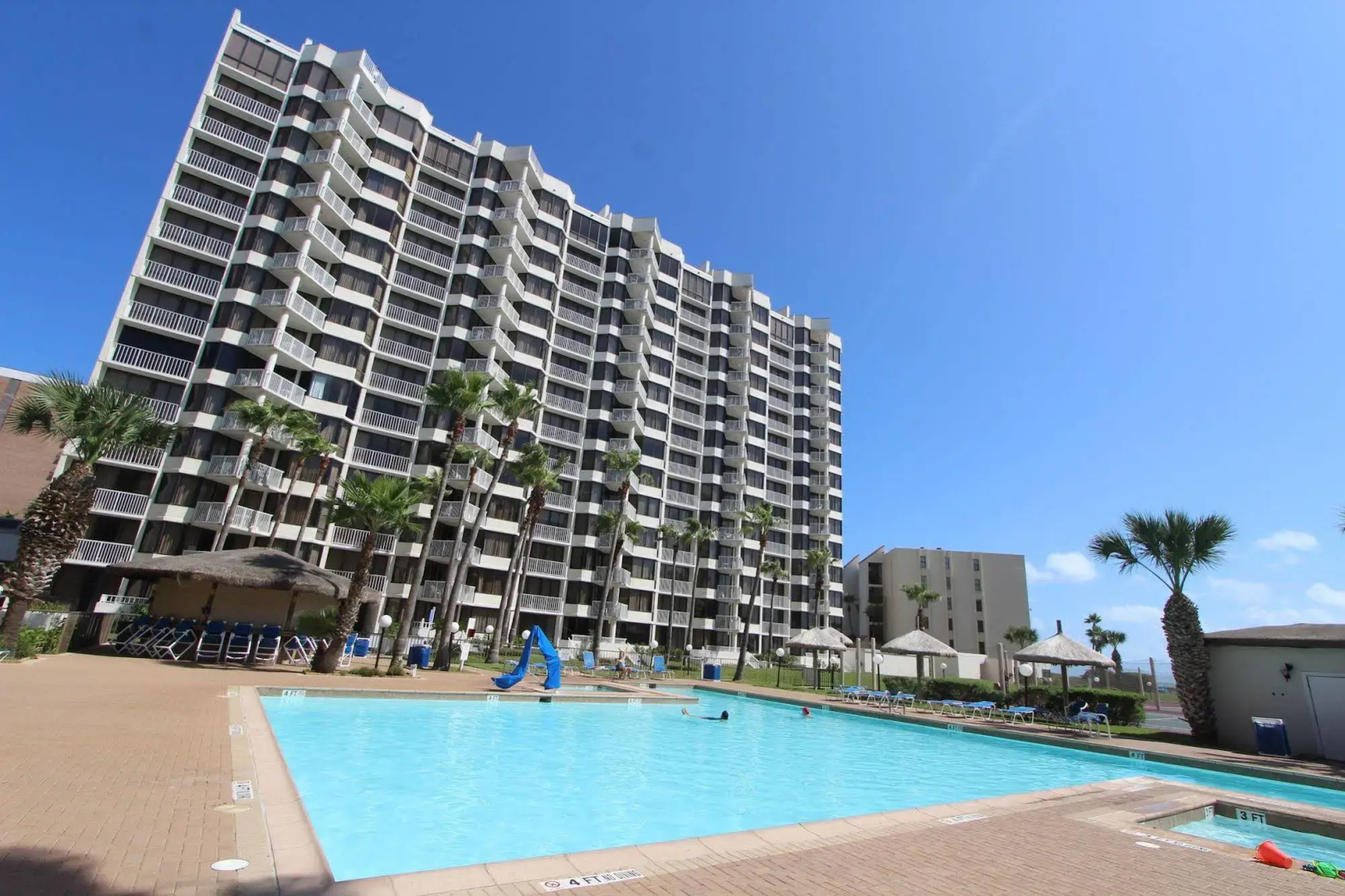 Royale Beach and Tennis Club