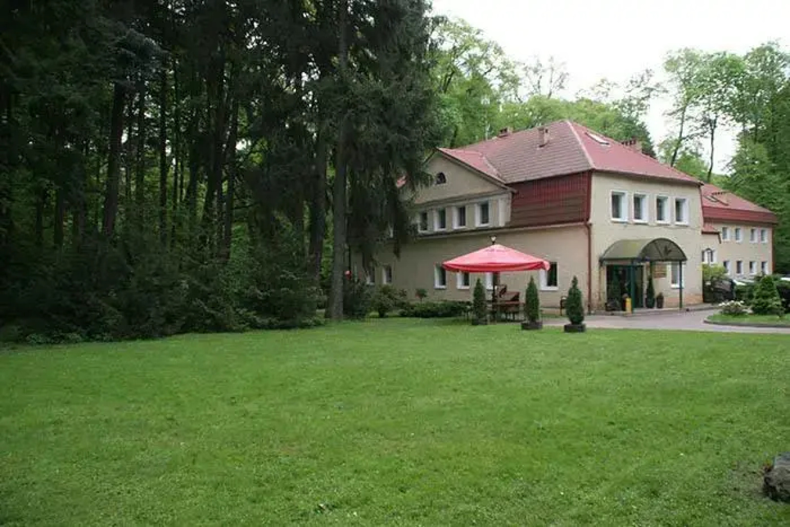 Pokoje gościnne - Oberża Leśna Dolina