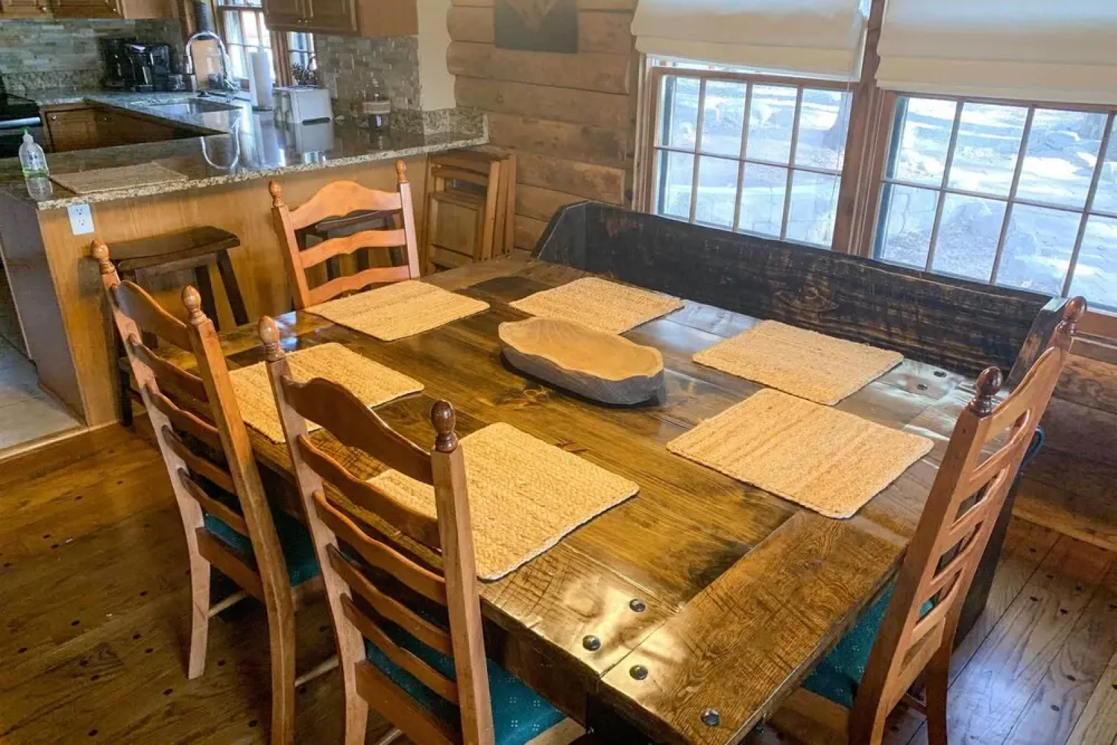 Family-friendly Massanutten Log Home w/ Views!