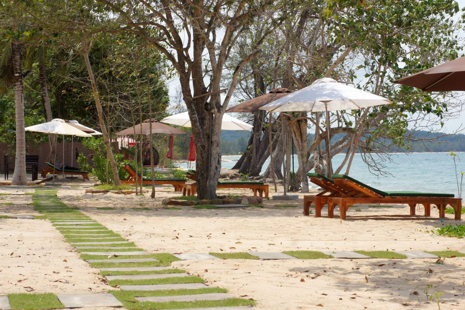 Gold Sand Beach Bungalow