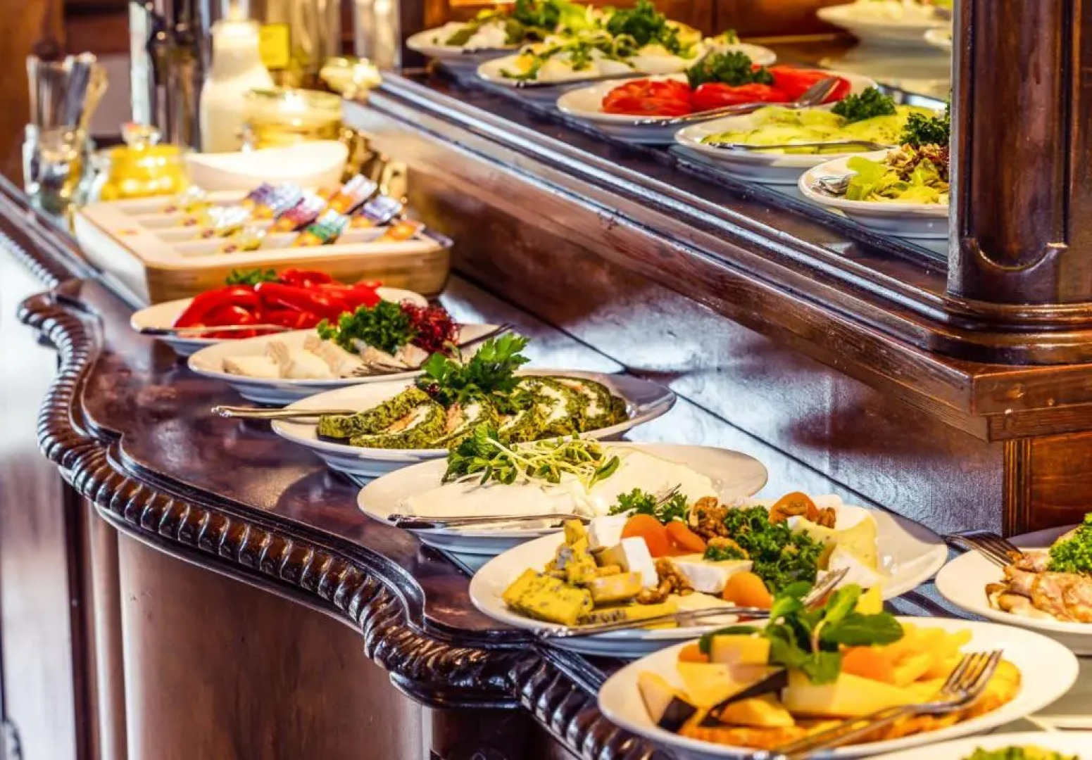 Folwark Białych Bocianów