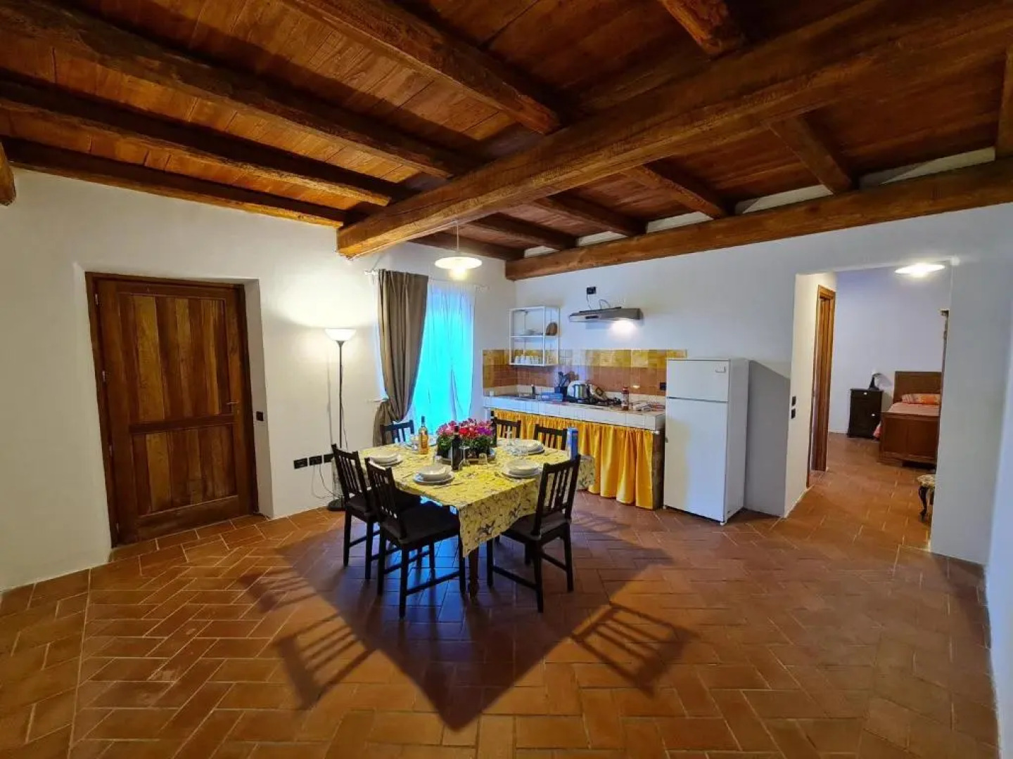 Agriturismo 6 appartamenti 25 posti letto