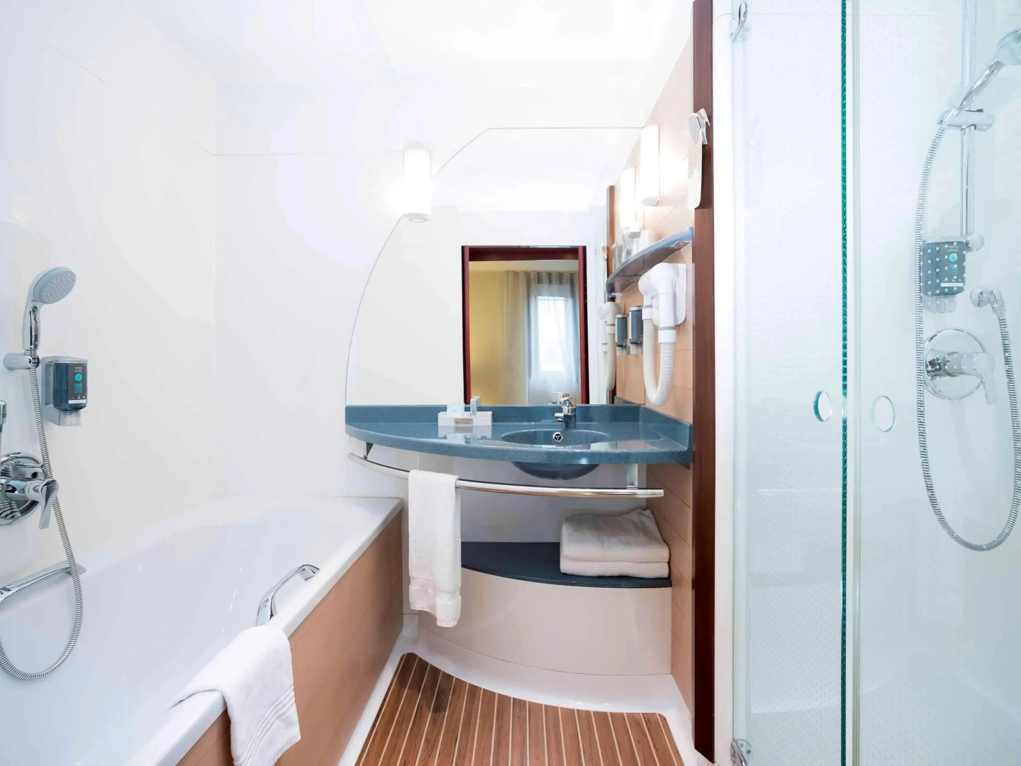 Novotel Suites Paris Montreuil Vincennes