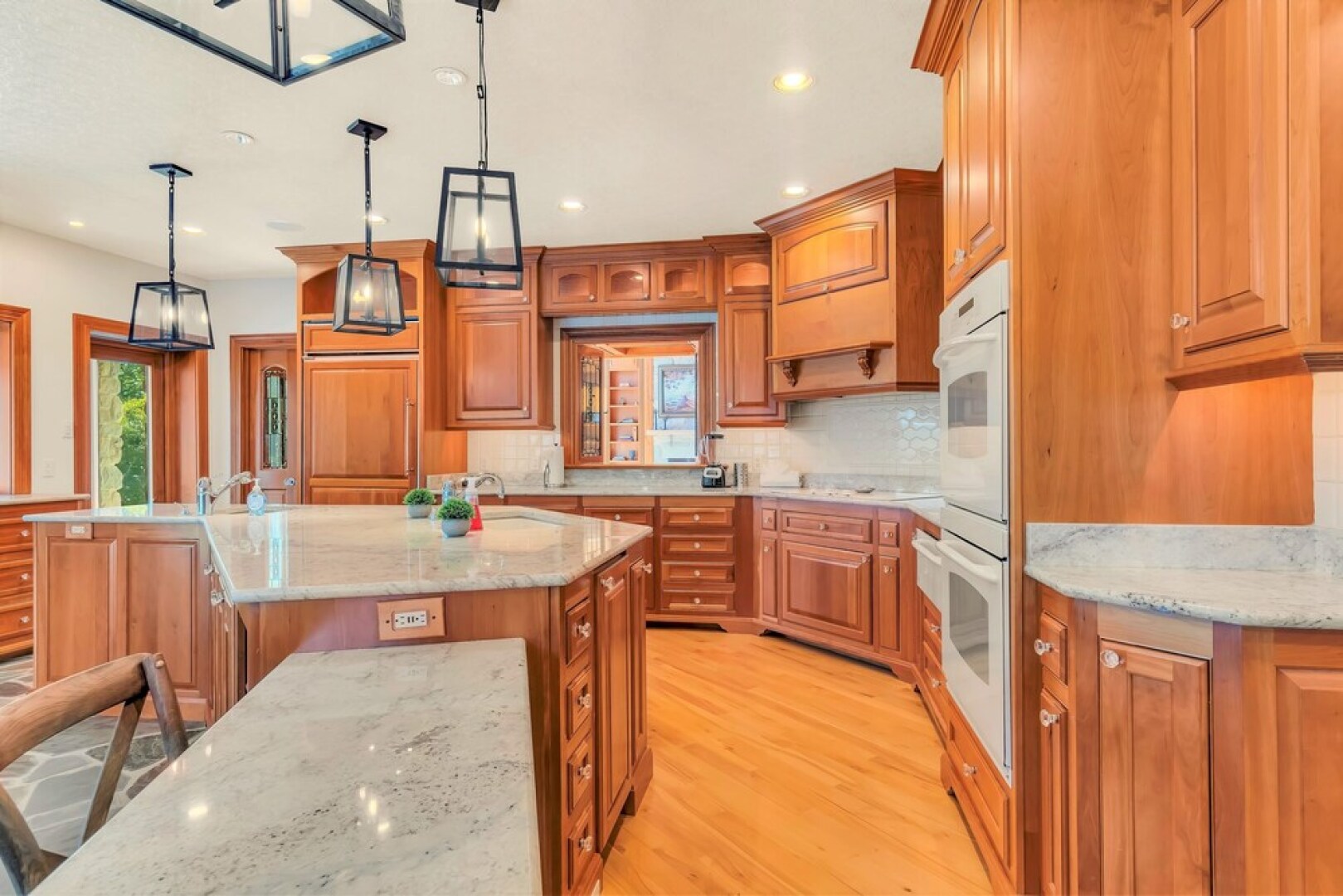 Tuckers Cove 7 Bedroom Home by RedAwning