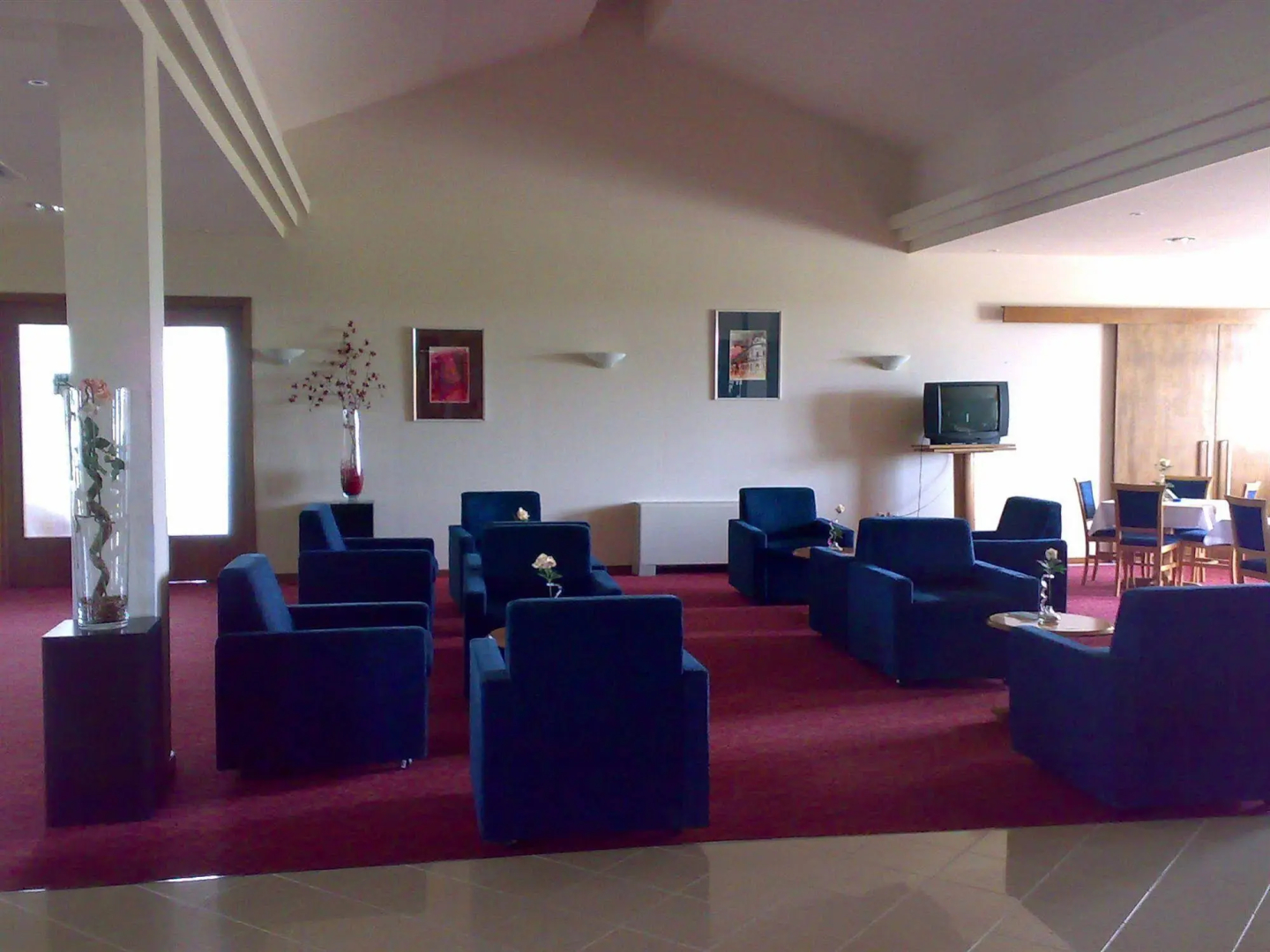 Iris Hotel