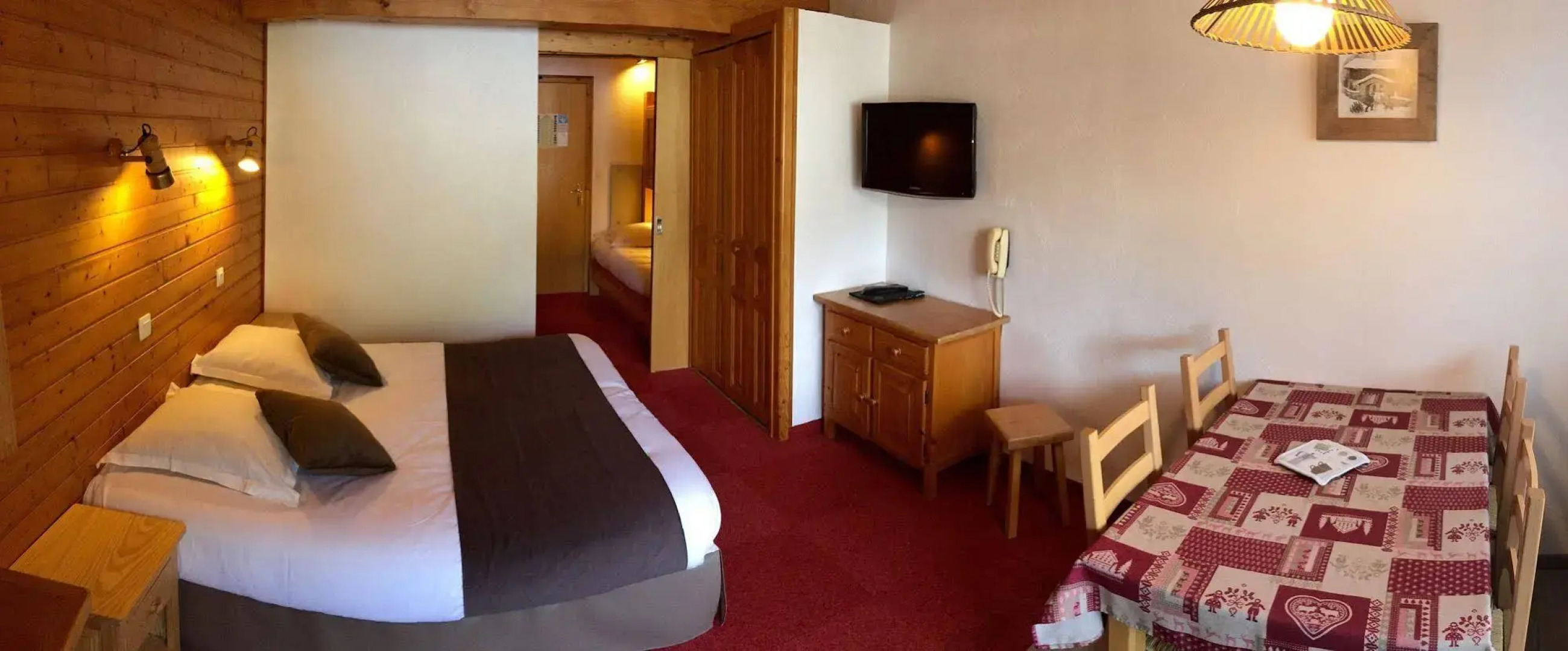 Hôtel Loisirs Les Côtes, Résidence et Chalets