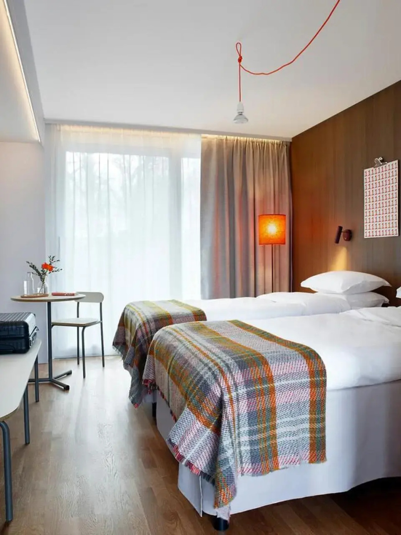 Ten Hotel