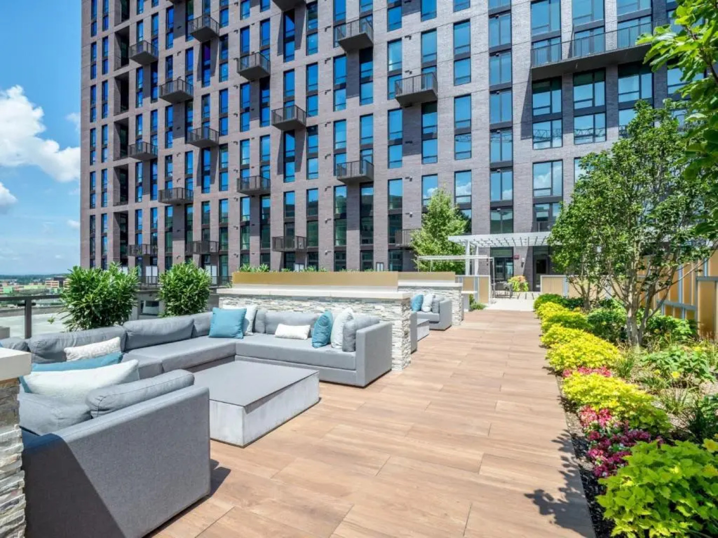 Global Luxury Suites at Reston Town Center