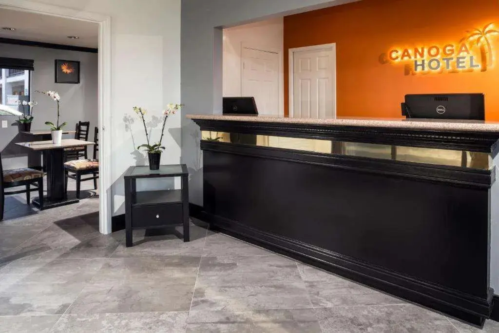 Canoga Hotel at Warner Center