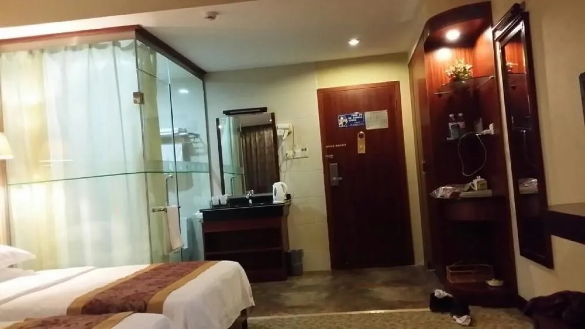 Qinzhou Lingshan Zhengjiu Hotel