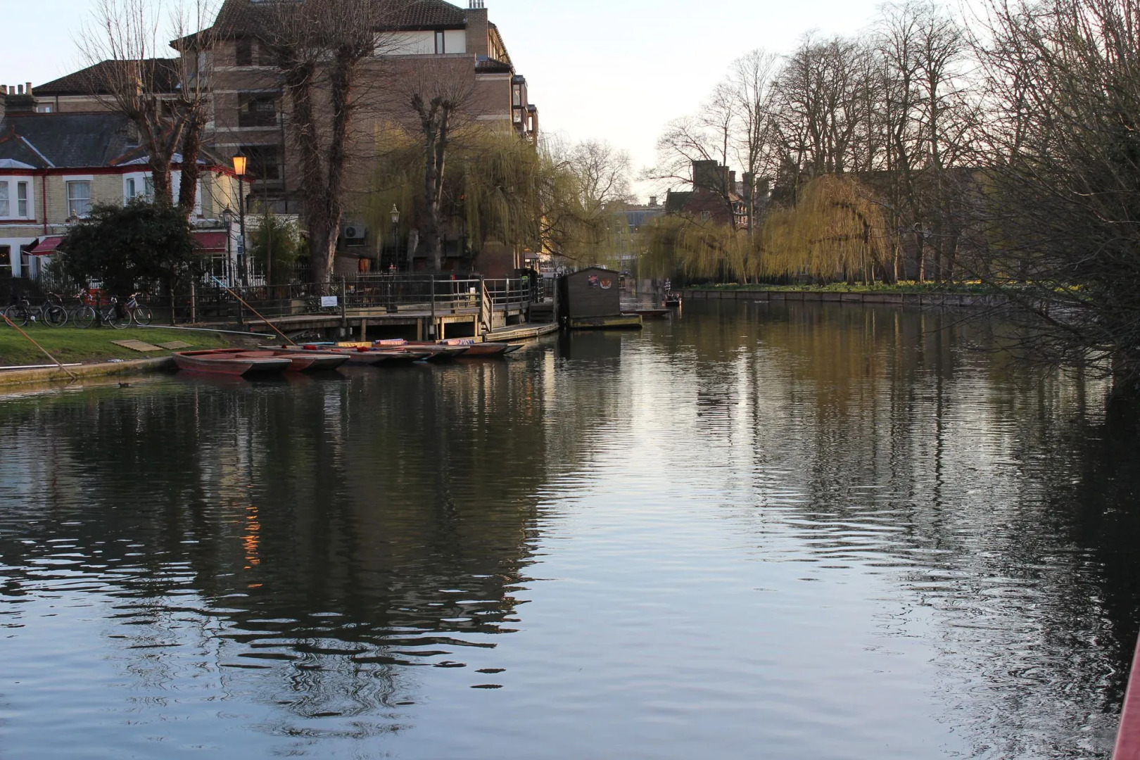 Lux Living Apartments - Marino Place