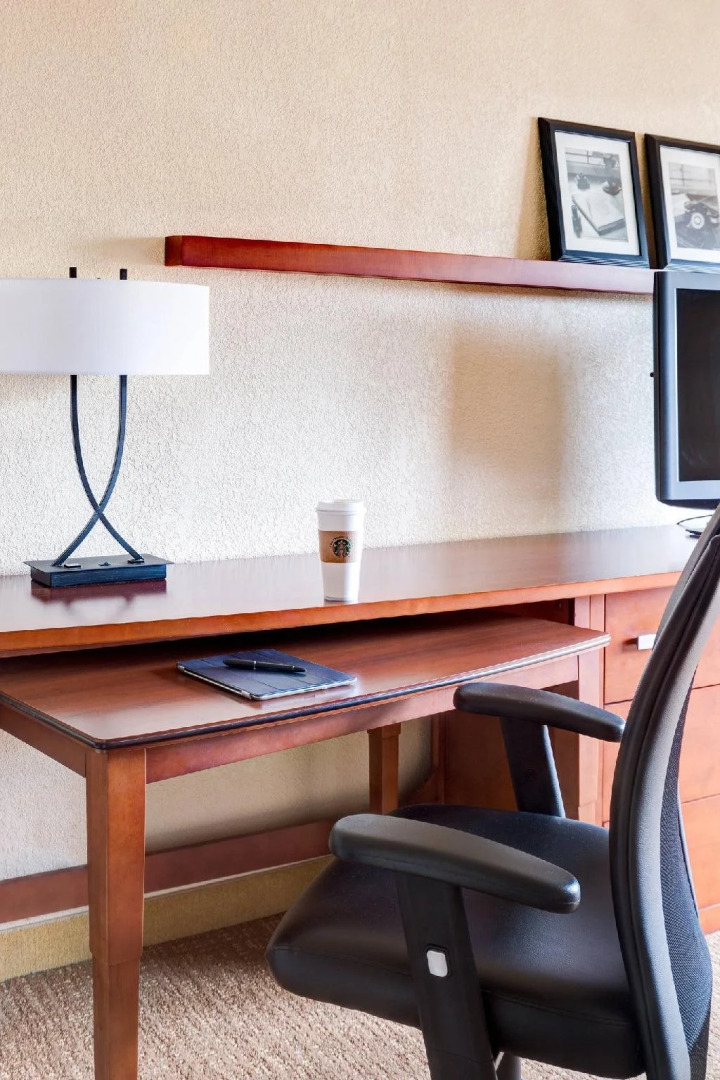 Courtyard by Marriott Rockville