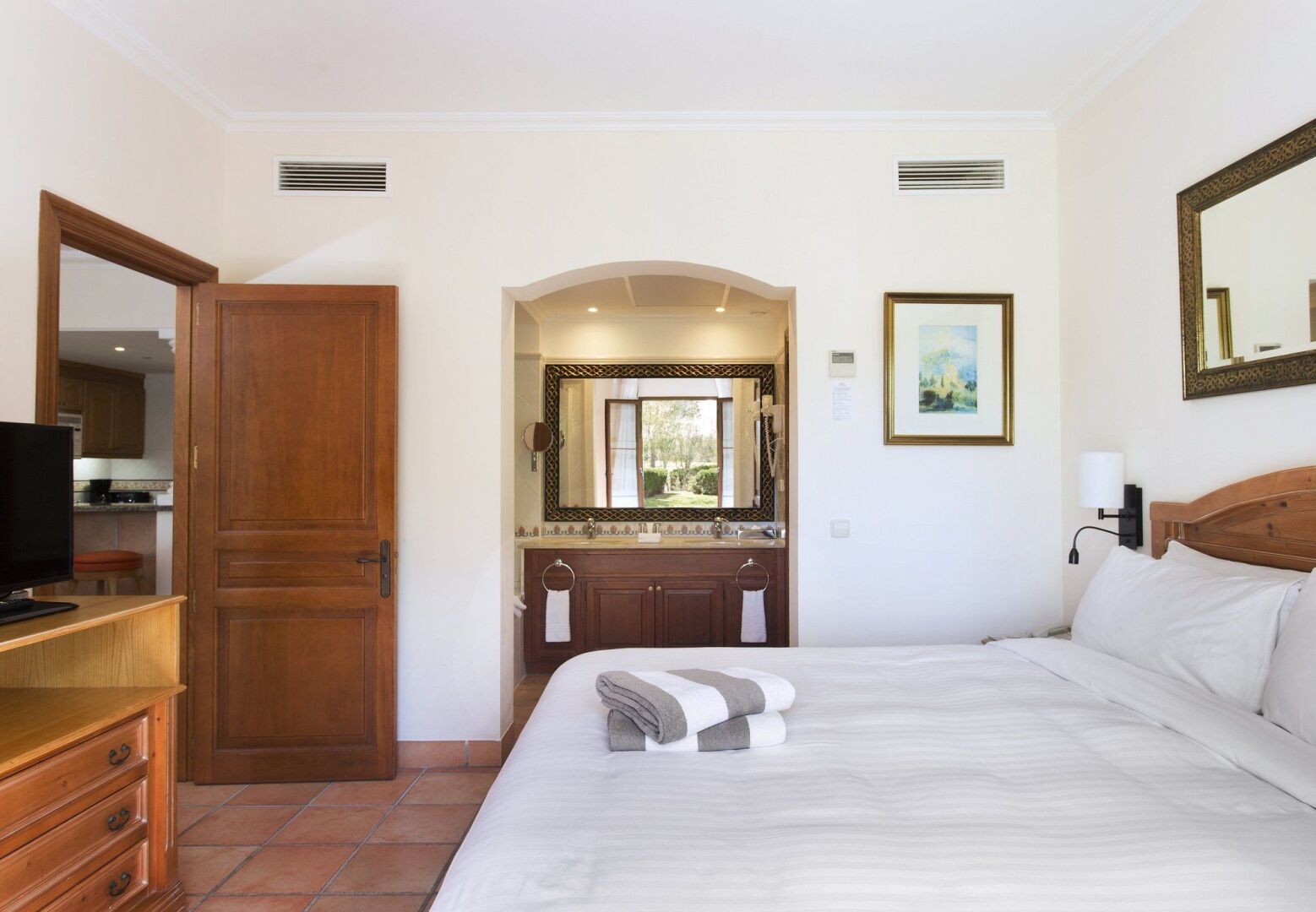 Отель Marriott's Club Son Antem