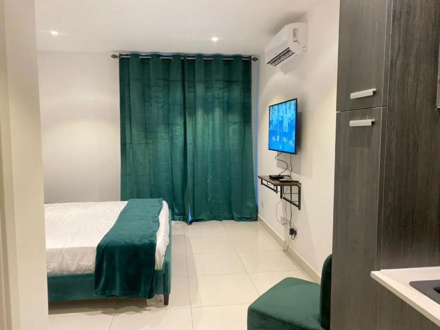 Gardenia Suites
