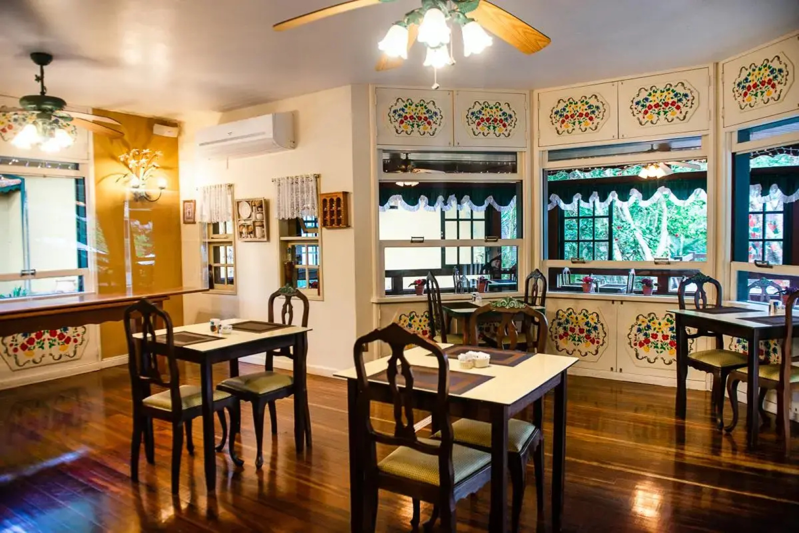 Urikana Boutique Hotel