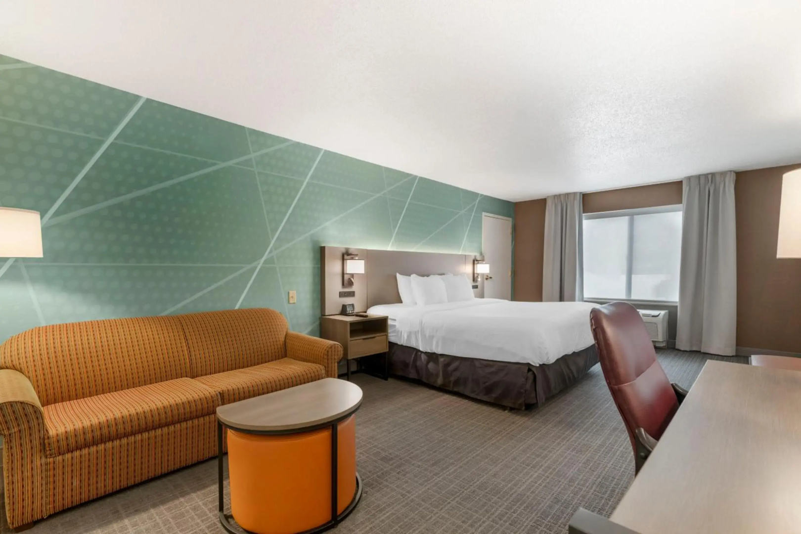 Comfort Inn & Suites Lake George