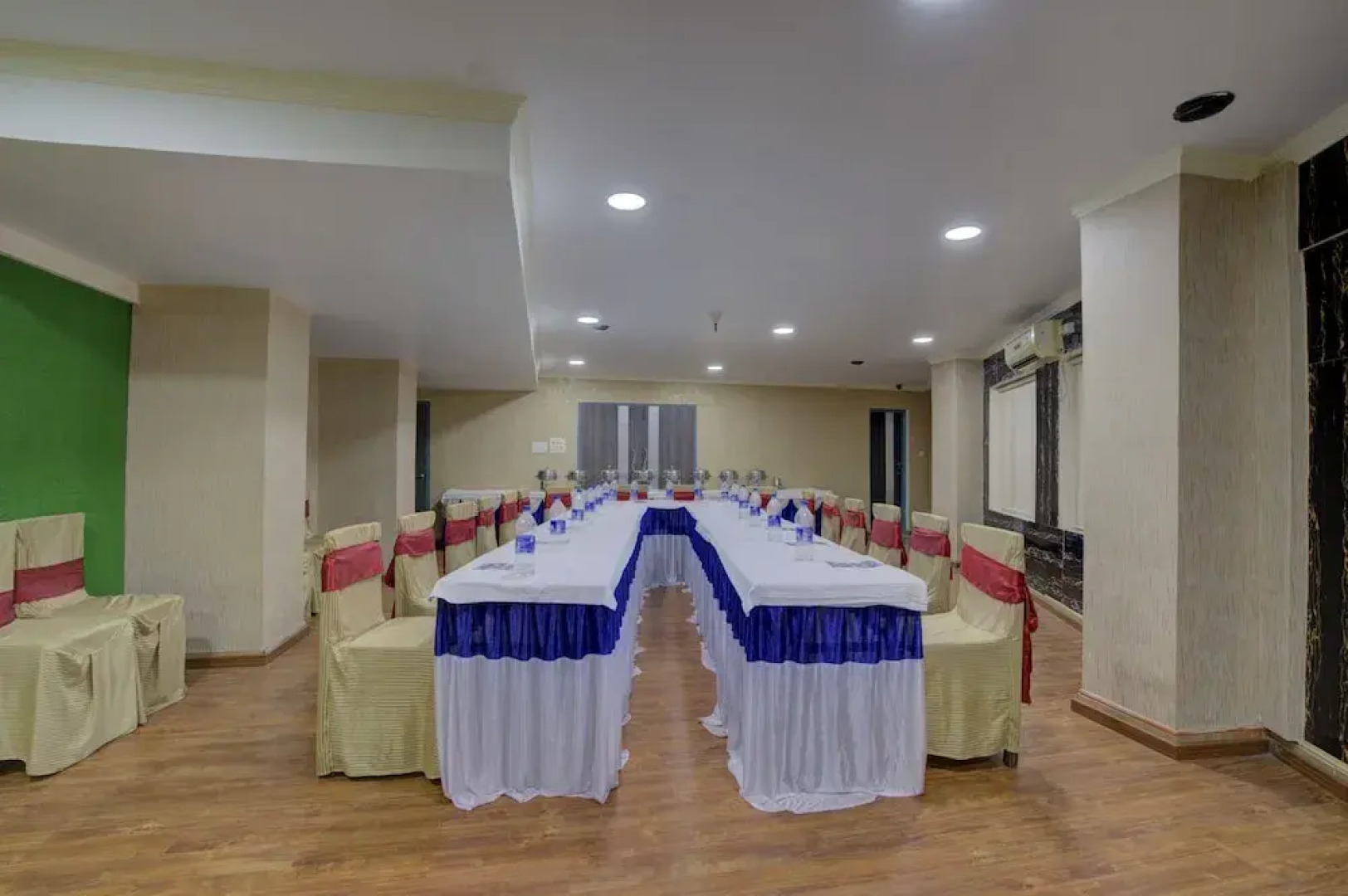 Hotel Mahadev Palace