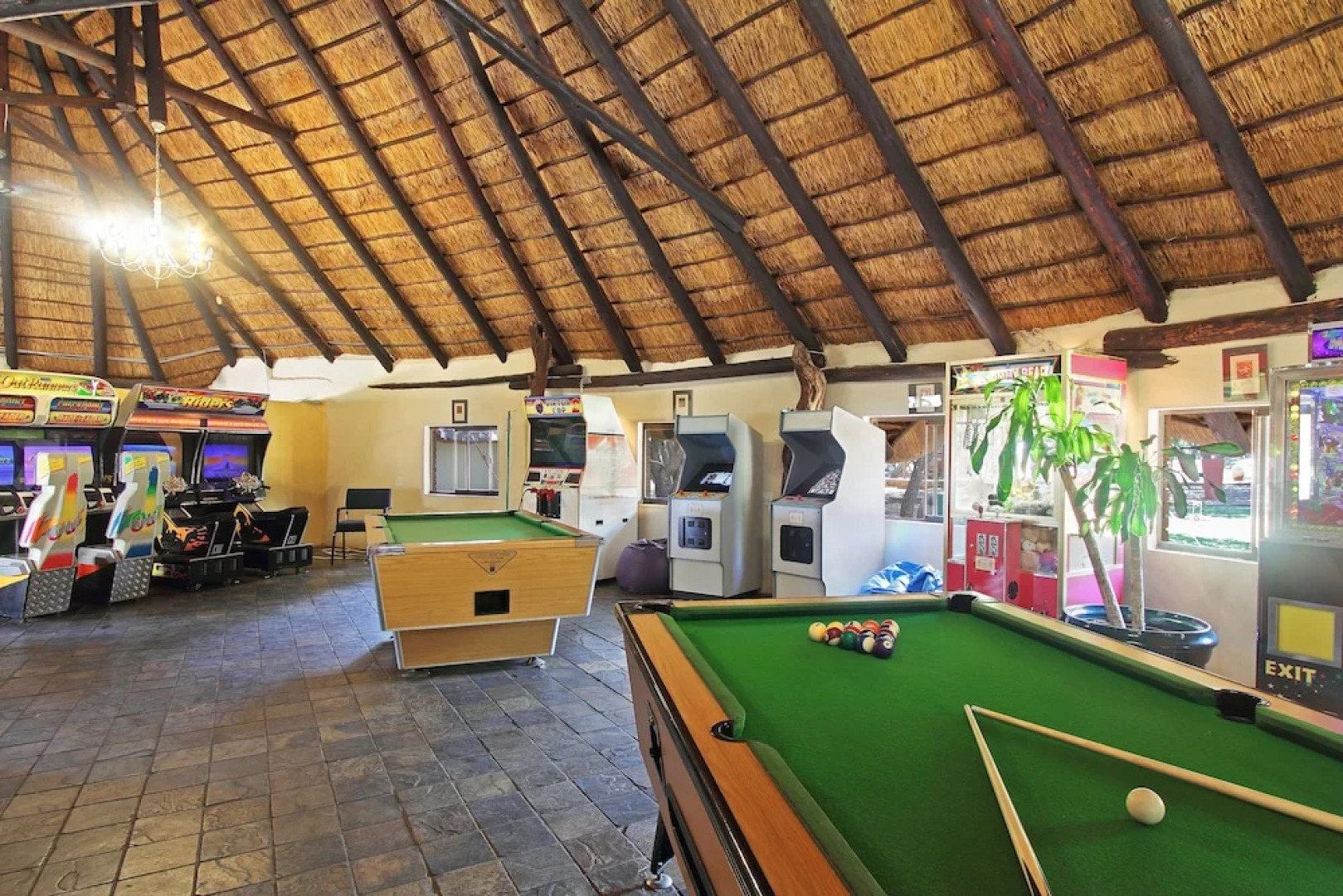 Monateng Safari Lodge