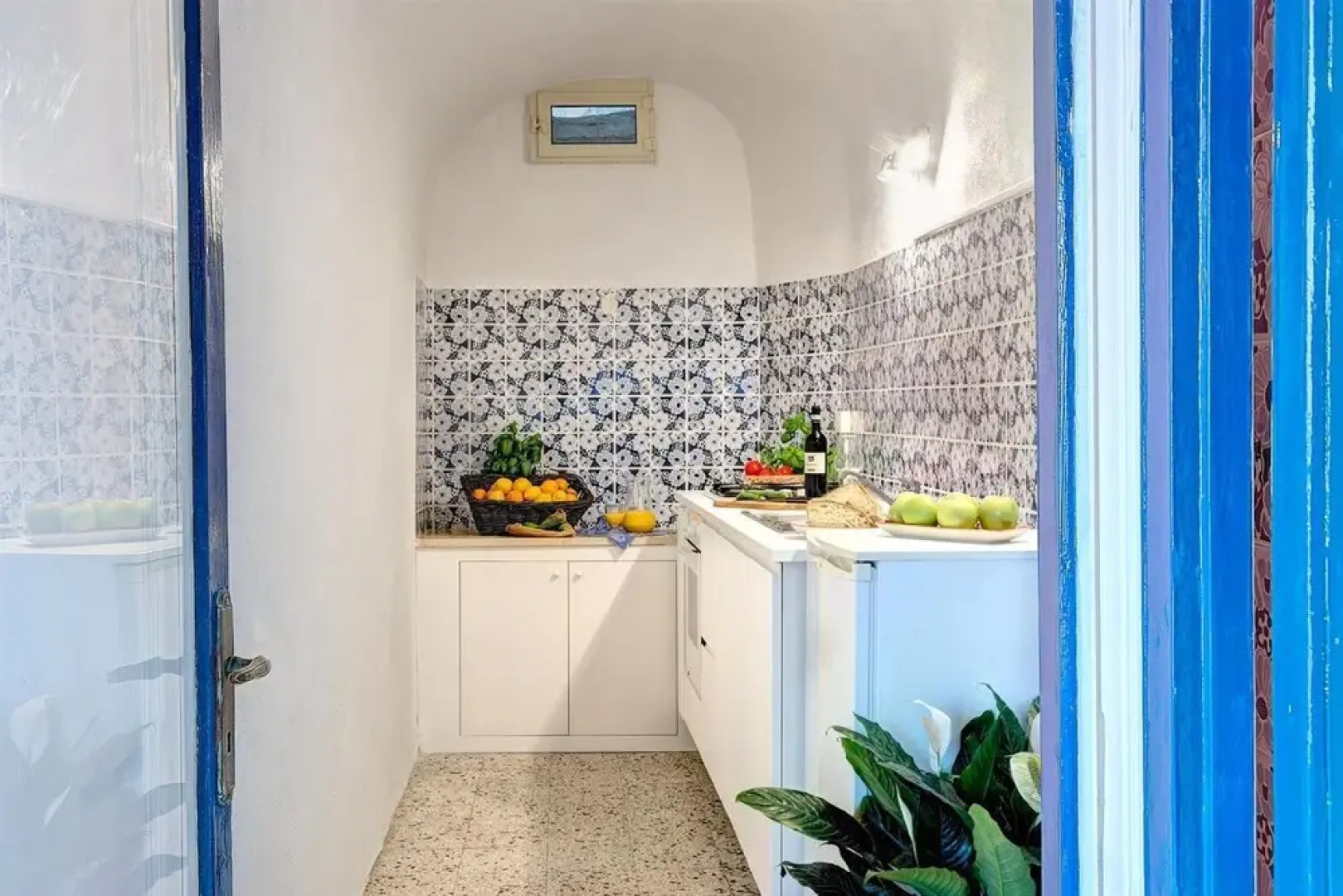 The Fisherman’s Suite –  Steps from the beach