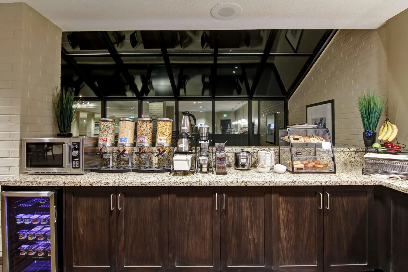 Best Western London Airport Inn & Suites