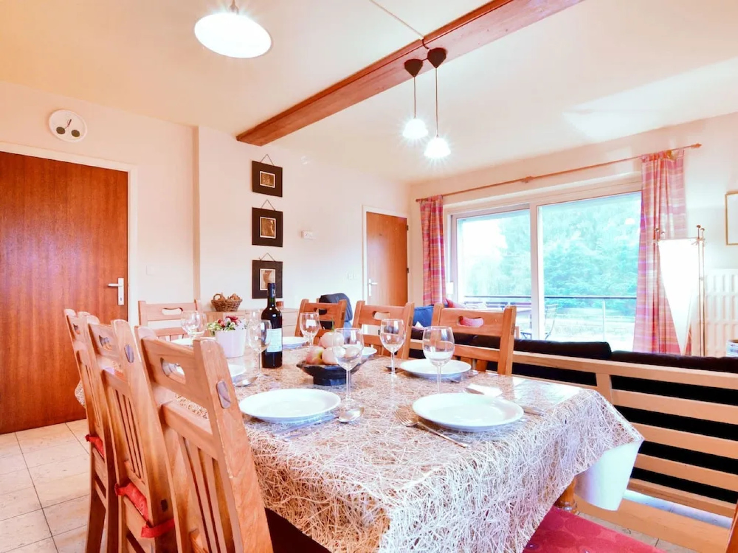 Modern Holiday Home in Yvoir With Garden