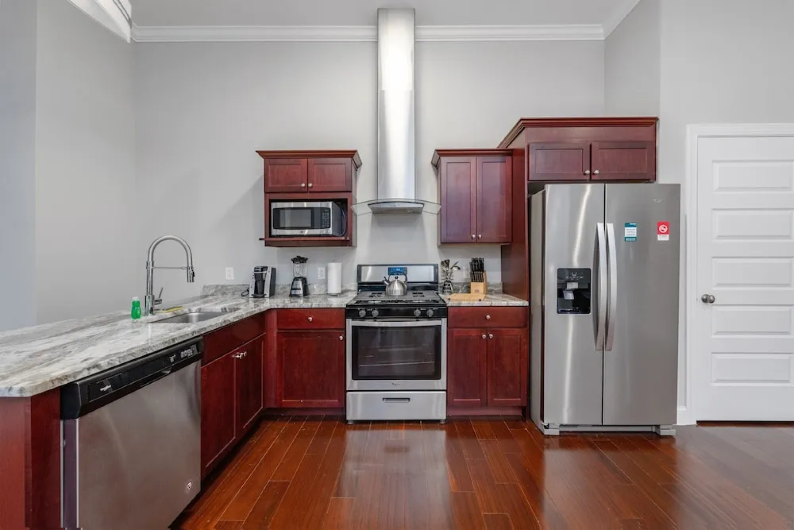 Global Luxury Suites Downtown Pittsburgh