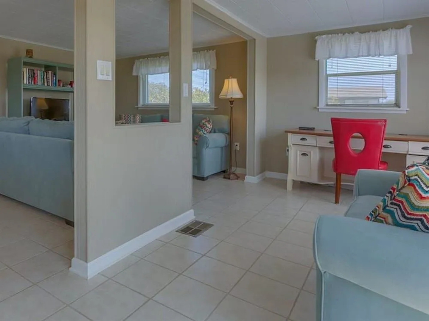 Seashell Cottage by Meyer Vacation Rentals