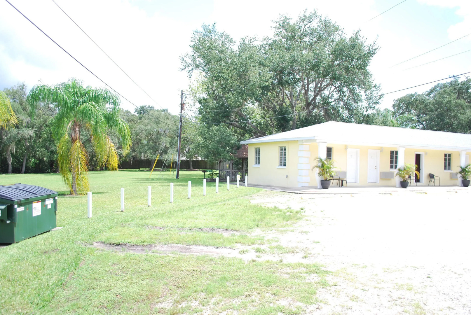 Mar Bay Motel &Suites