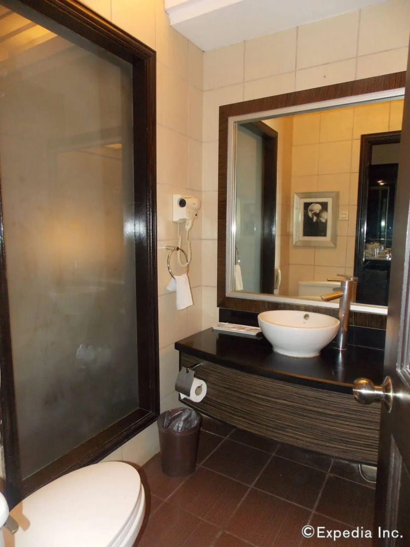 Planta Centro Bacolod Hotel & Residences