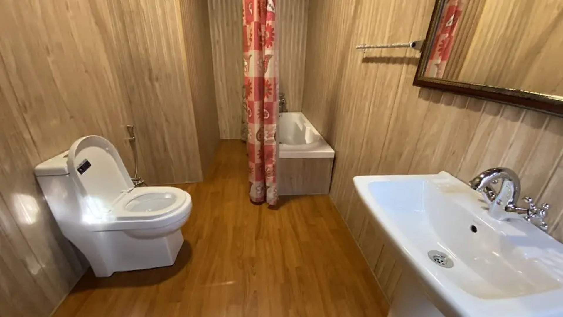 Lake Victoria Group of Houseboats