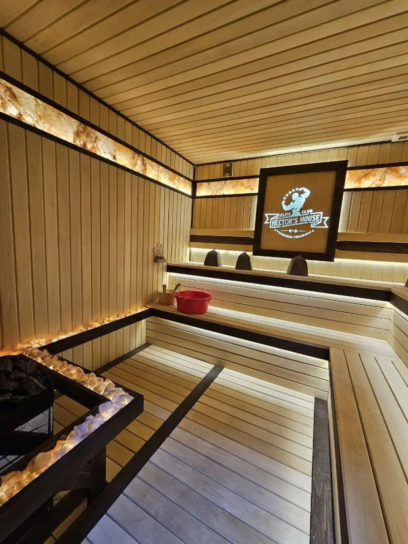 Hectors Hotel (Гектор)