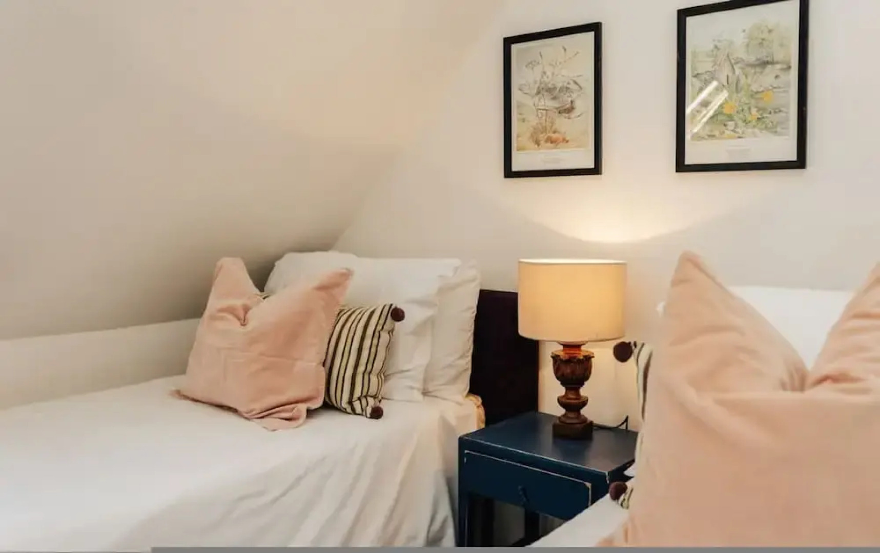 Vintage Chic Coach House