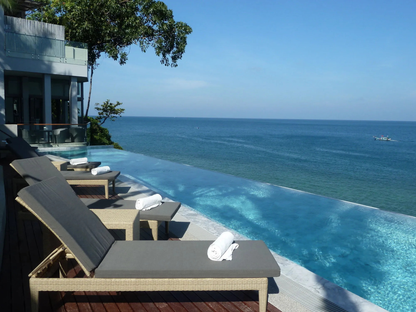 Cape Sienna Gourmet Hotel & Villas