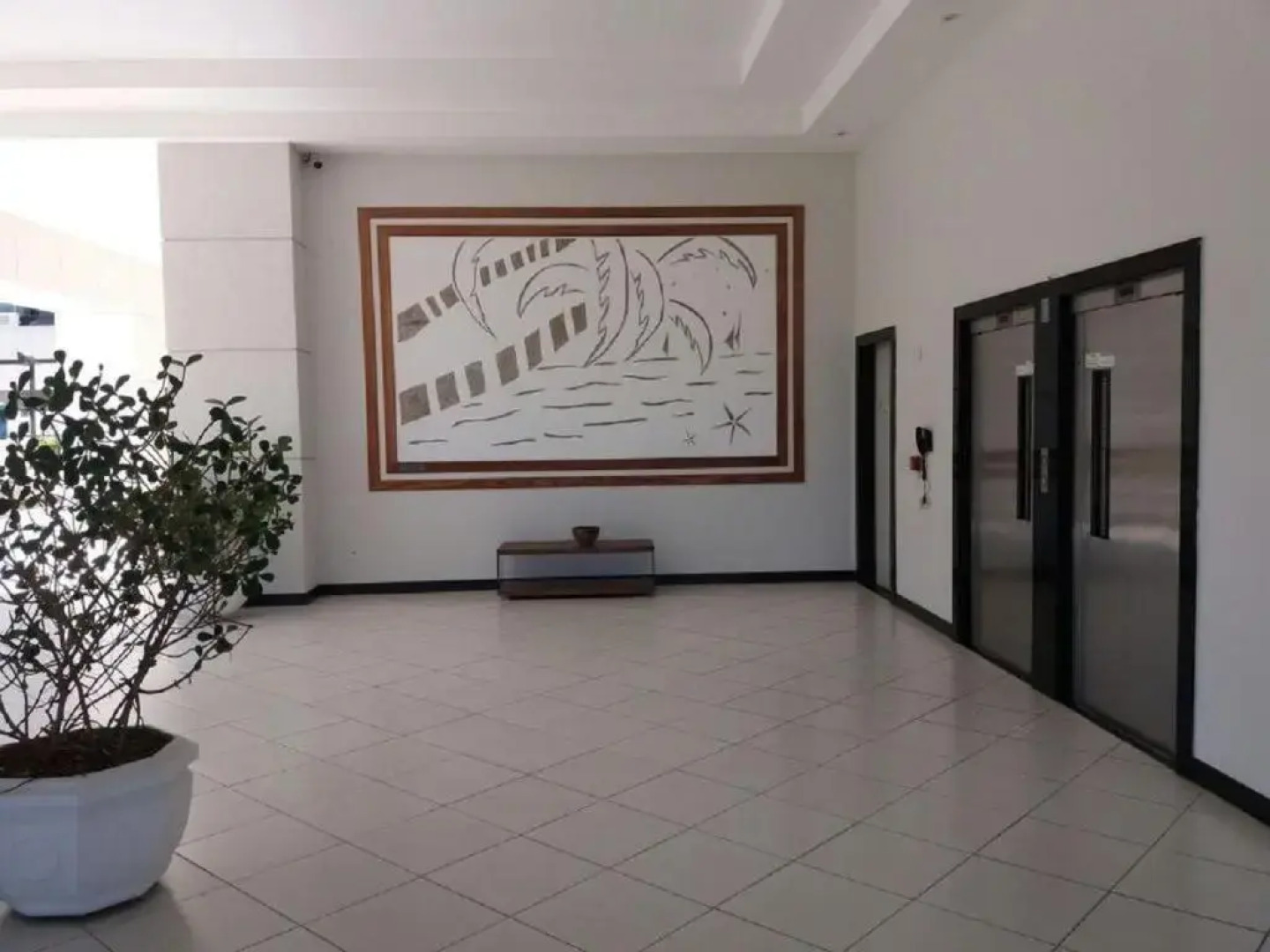 Condomínio Edifício Barra Tropical Residence