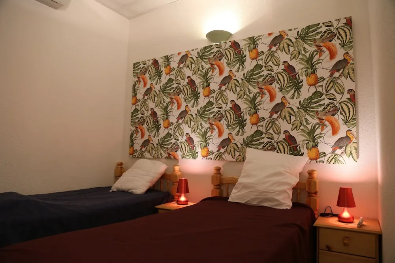 Les Pieds Dand L'Eau