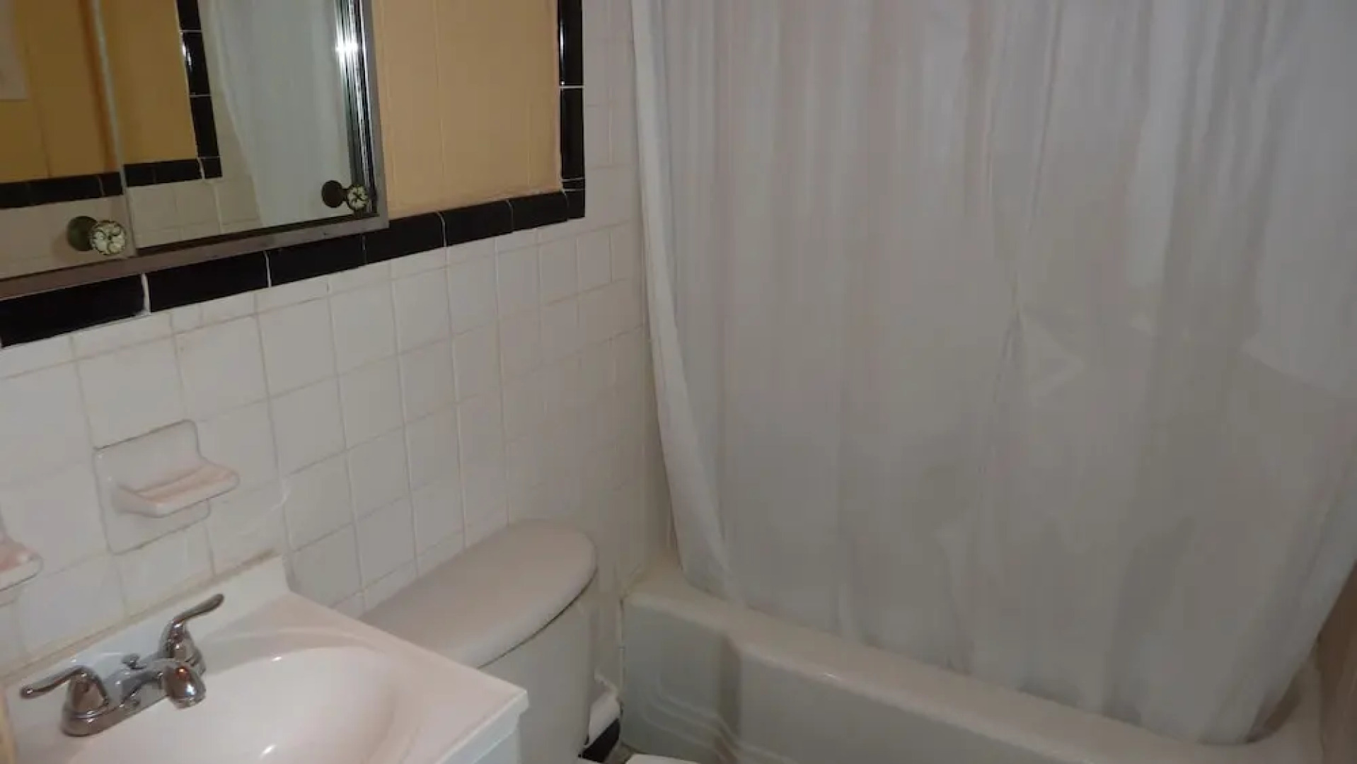 Cottage BY THE SEA - Unit A by Jekyll Realty