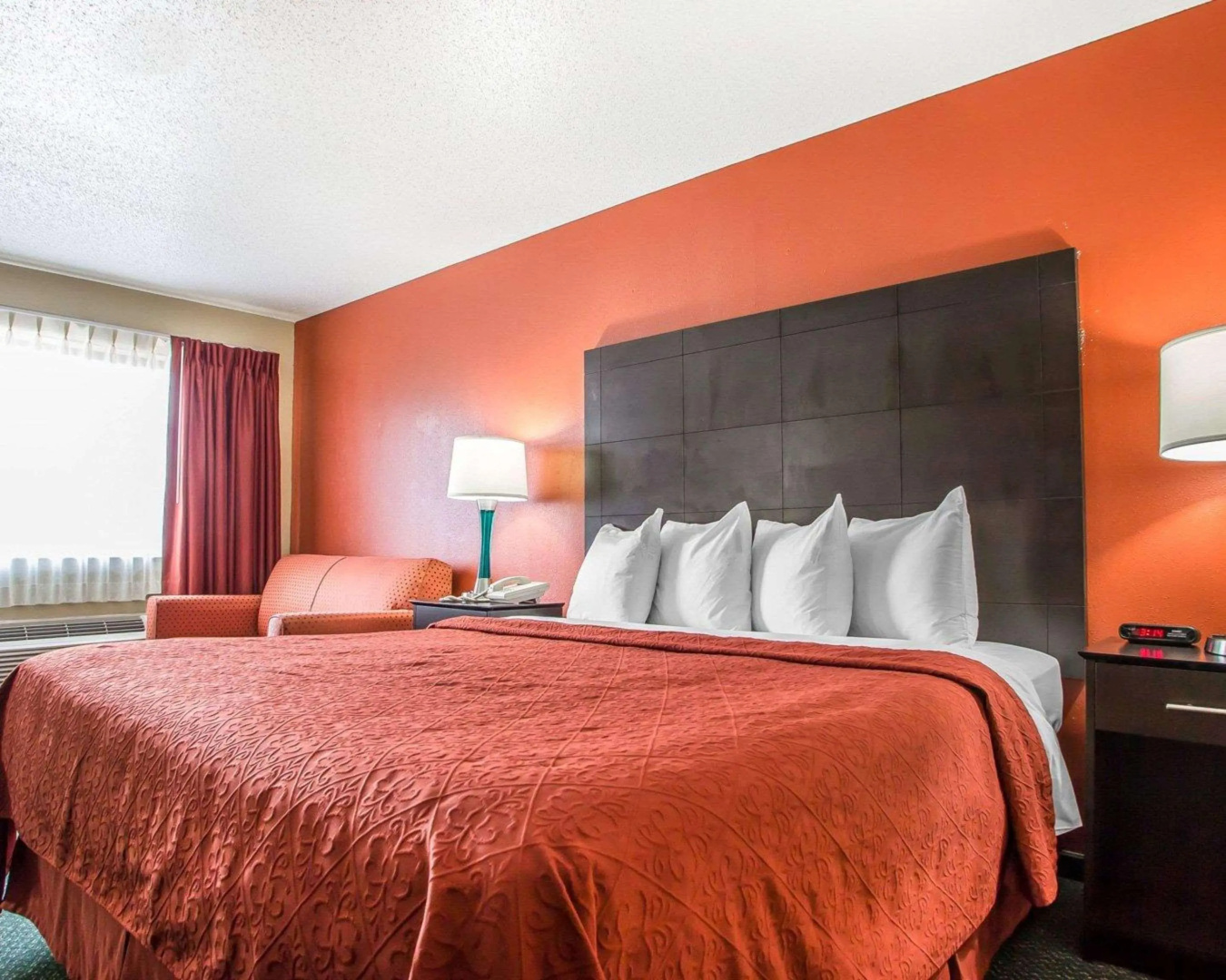 Quality Inn Morton at I-74
