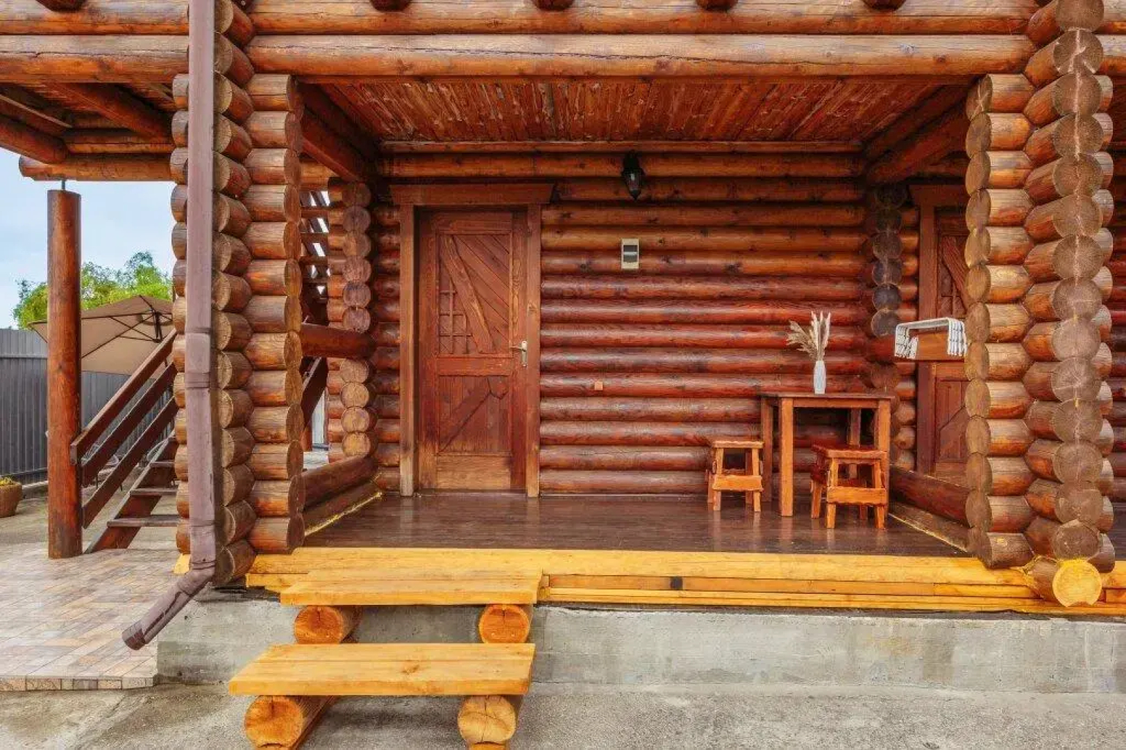 House Izbushka (Zhiloj dom)