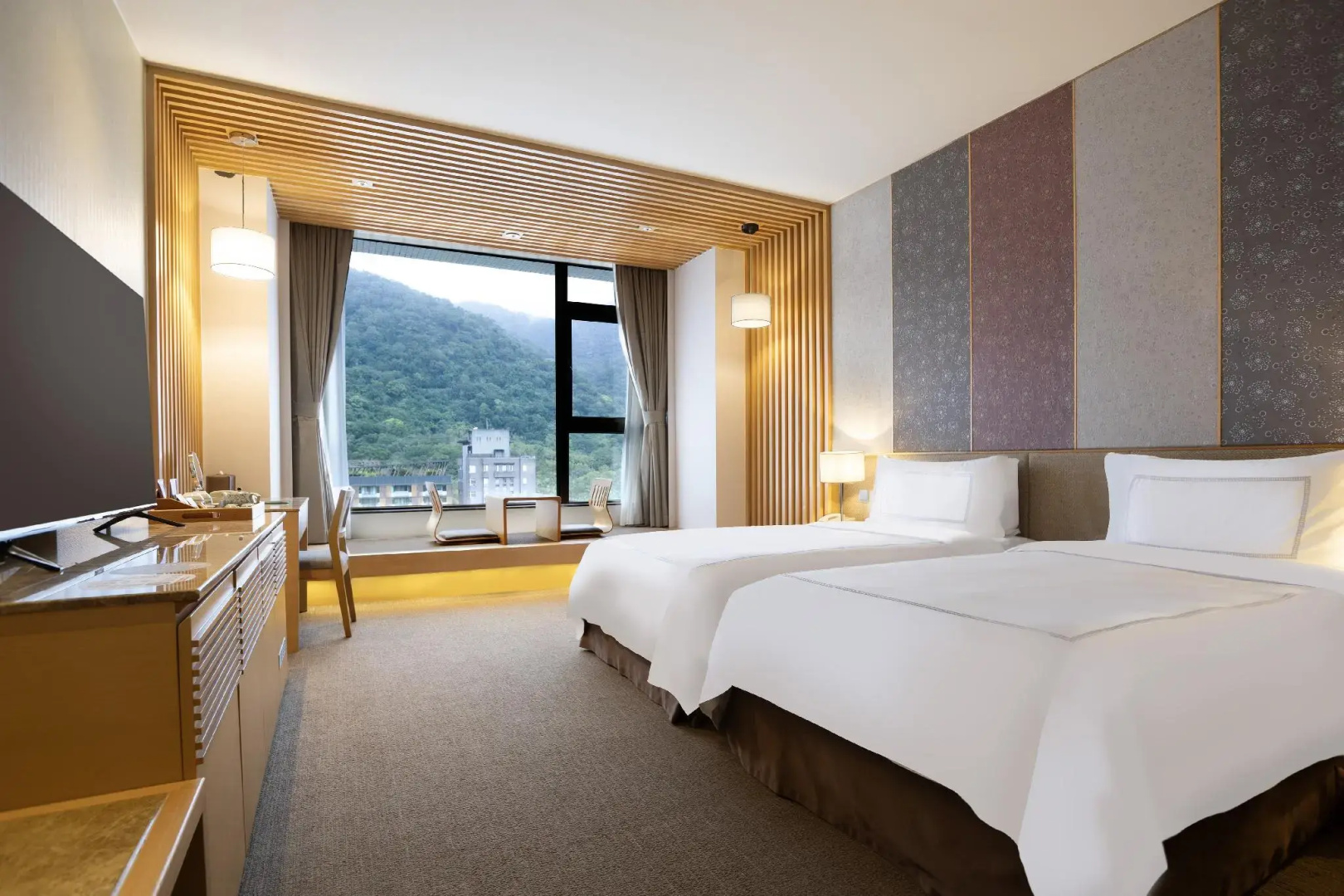Evergreen Resort Hotel (Jiaosi)