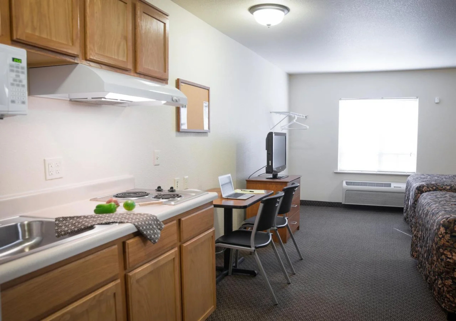 WoodSpring Suites Kansas City Lenexa