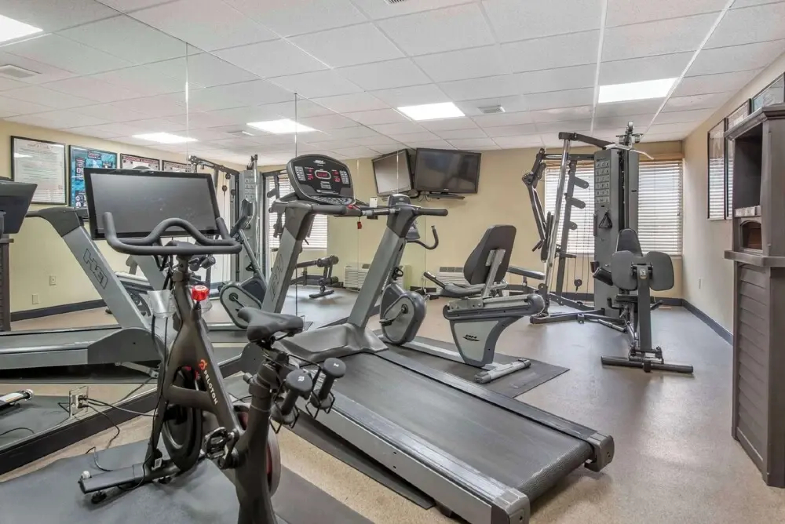 Best Western Plus Bridgeport Inn