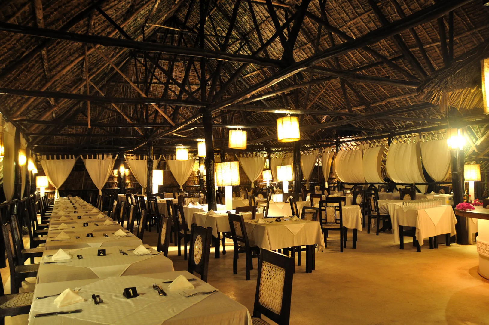 Barracuda Inn Resort