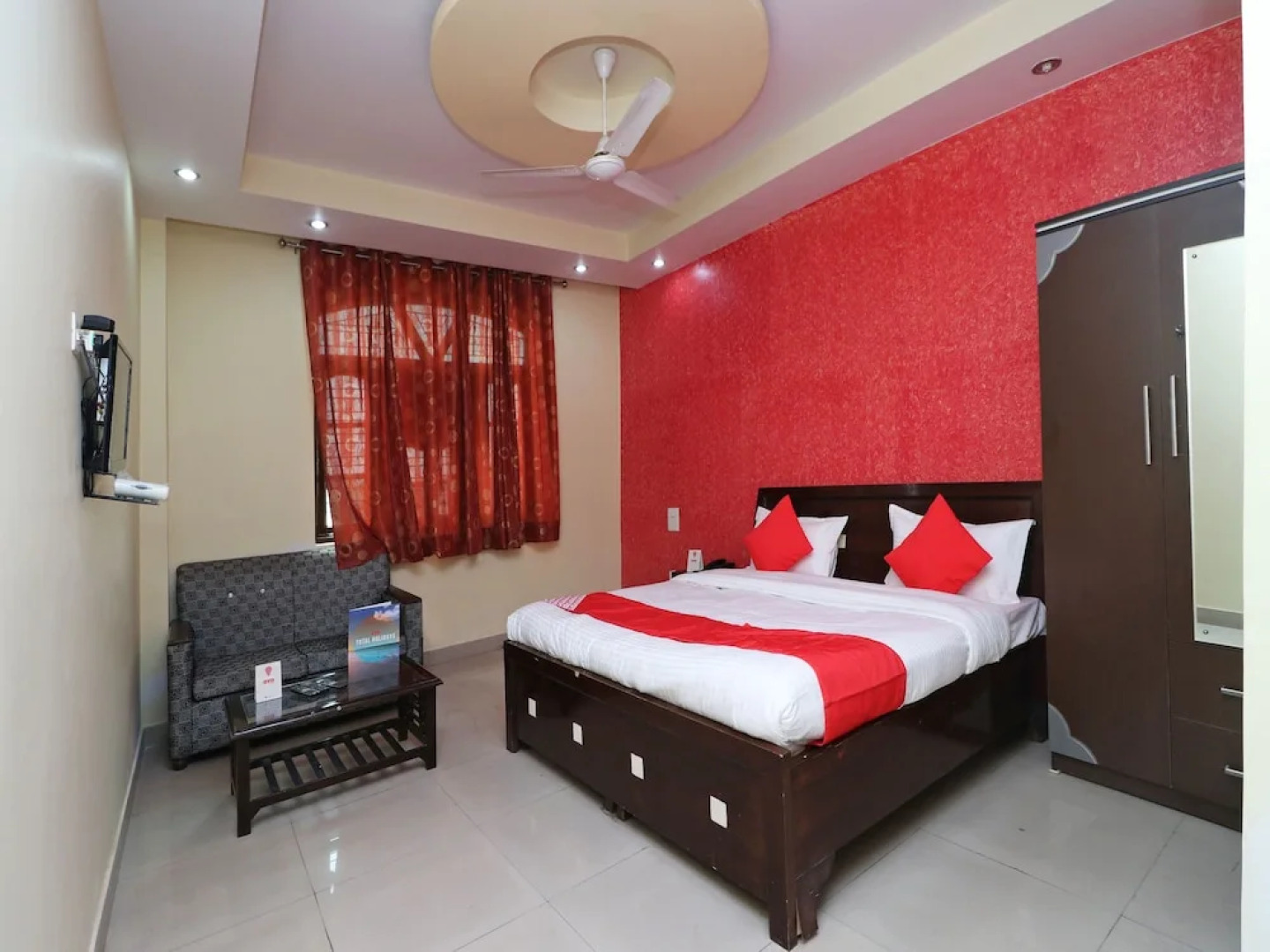 OYO 14708 Hotel Ashiyana