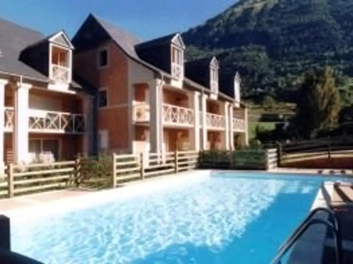 Appartement Esquièze-Sère, 3 Pièces, 7 Personnes - Fr-1-402-1